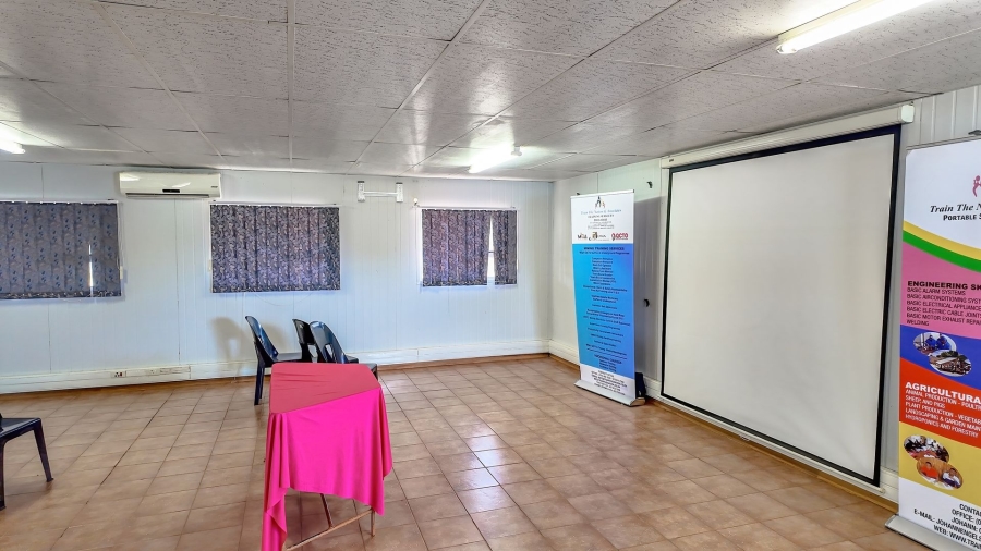 5 Bedroom Property for Sale in Rustenburg Rural North West